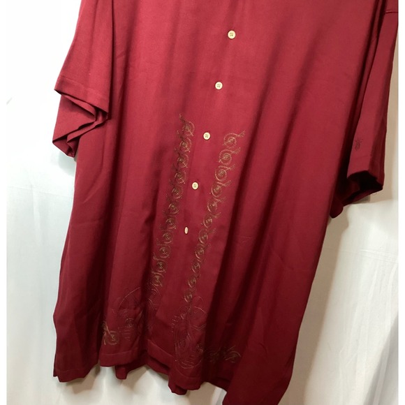 Cubavera Mens Burgundy Embroidered Short Sleeve Button Up Shirt - Picture 3 of 12